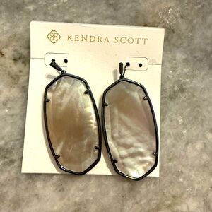 Kendra Scott Danielle faceted drop earring